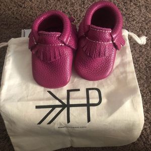 Freshly Picked Moccasins - size 1 - Dark Pink